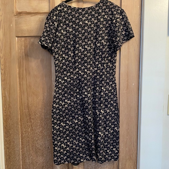 Passion Lilie Dress Size Small - Picture 4 of 4